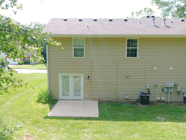 Foto del edificio - 702 Upland Creek Rd