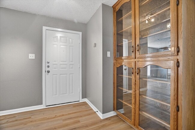 Foto del edificio - Move-In Ready Gem Near DFW Airport and Major Highways