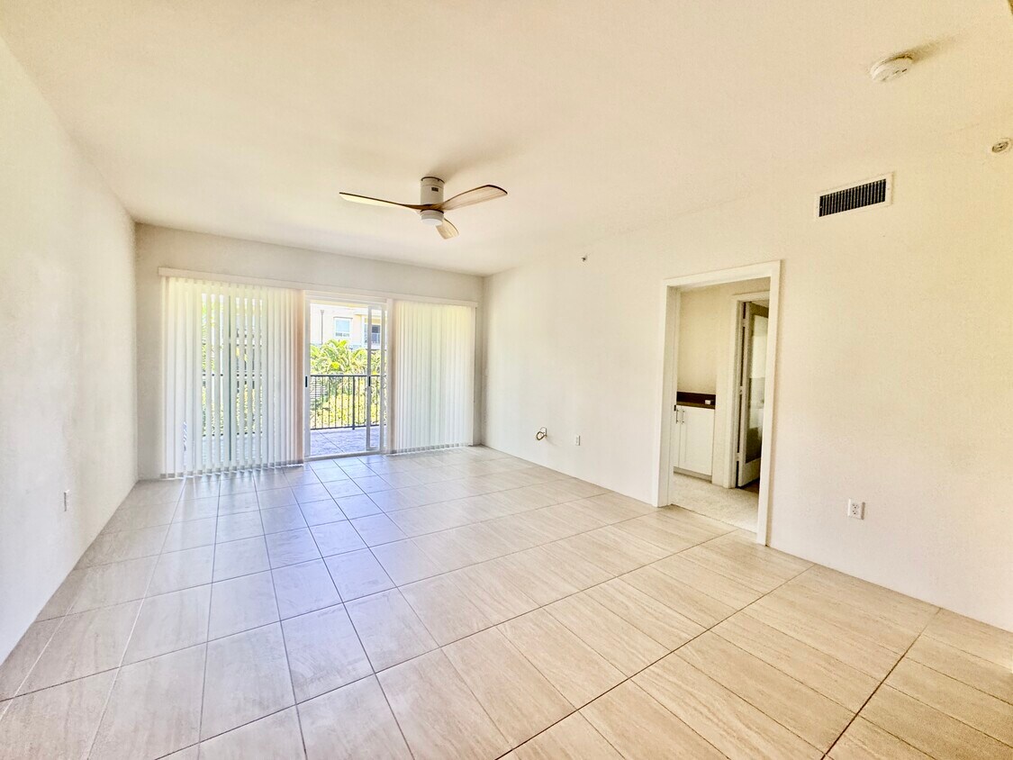 Primary Photo - 497 Kailua Rd