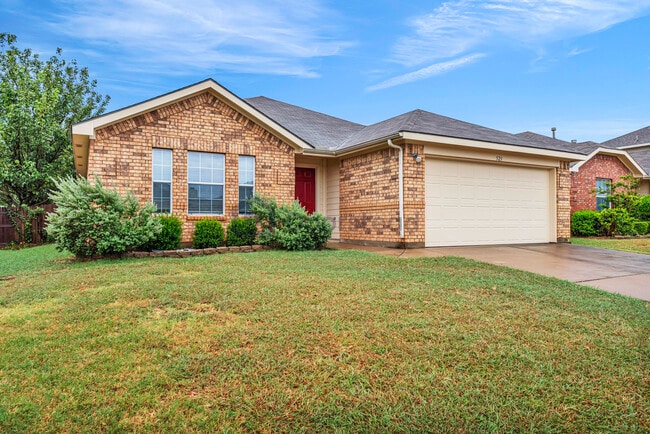 Building Photo - 523 Elk Run Dr
