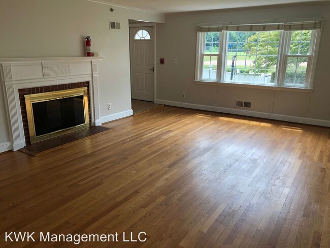 Building Photo - 4 br, 3 bath House - 315 Henry Street