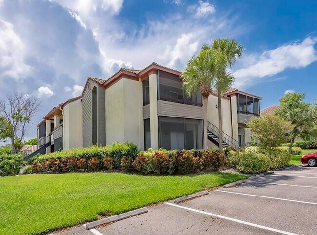 Building Photo - 10263 Gandy Blvd N