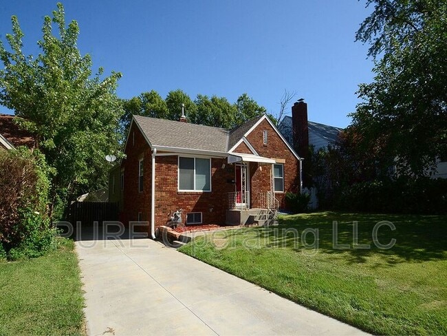 Building Photo - 6170 Hickory St