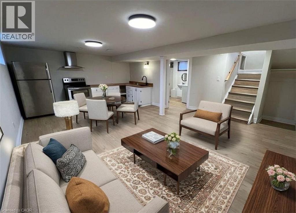 Primary Photo - 346 E 15th St