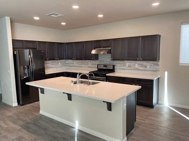Building Photo - Rhodes Ranch New houses