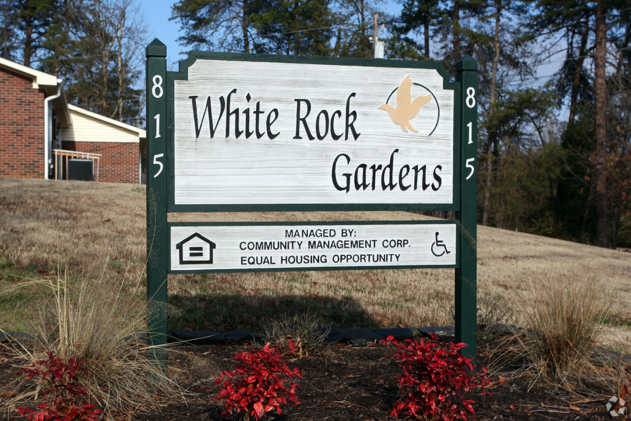 Foto del edificio - White Rock Gardens