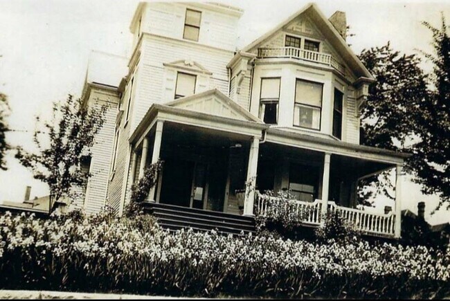 Foto del edificio - 941 Luttrell St