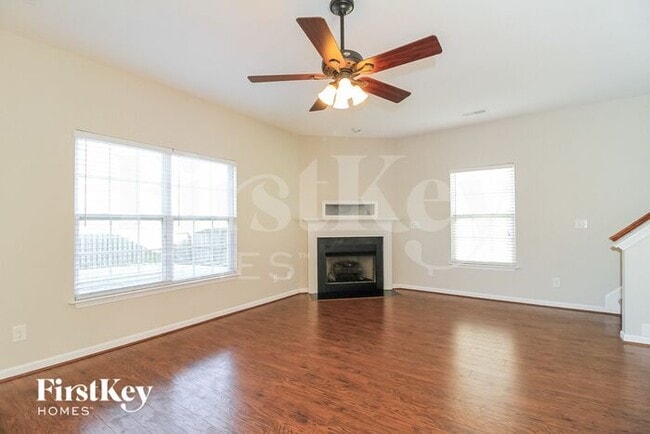 Building Photo - 870 Peachtree Meadows Cir