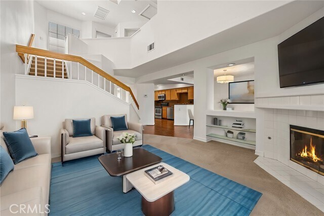 Foto del edificio - 553 S Glenhurst Dr