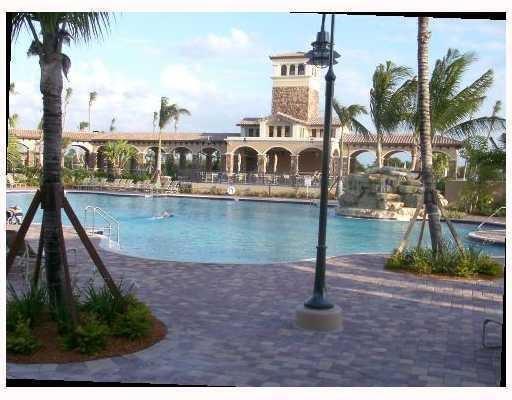 Foto del edificio - 8297 NW 128th Ln