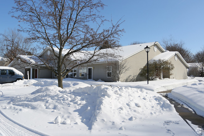 Building Photo - Ferncliff Gardens