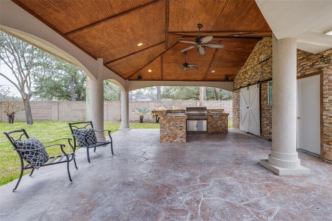 Foto del edificio - 5602 Ballina Canyon Ln