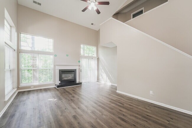 Foto del edificio - 8433 Cullingford Ln