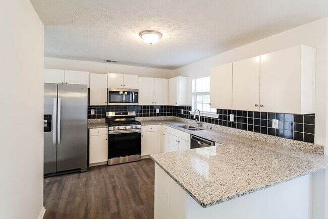 Foto del edificio - 5786 Wellborn Creek Dr