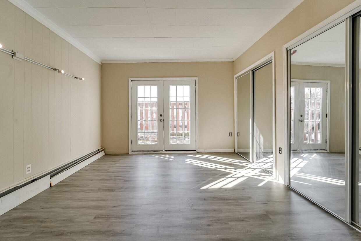Foto principal - 1443 46th St