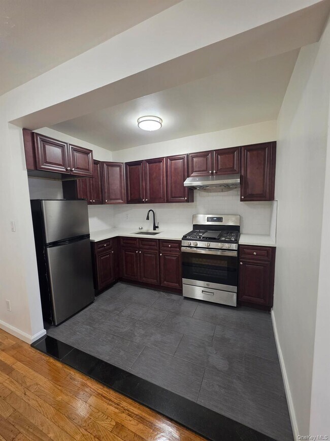 Foto del edificio - 41-25 Kissena Blvd