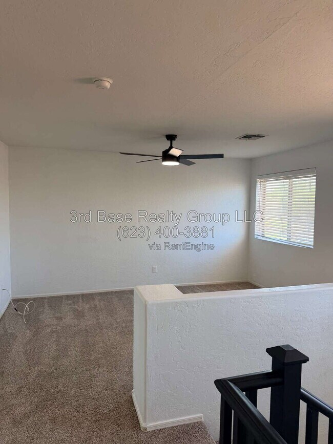 Building Photo - 13829 W Rovey Ave