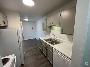 Building Photo - Frenchtown Flats