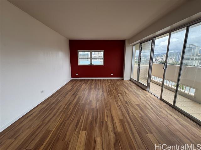 Building Photo - 2085 Ala Wai Blvd