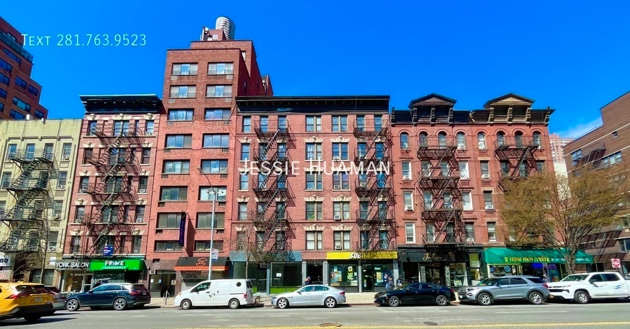 Primary Photo - 1427 York Ave