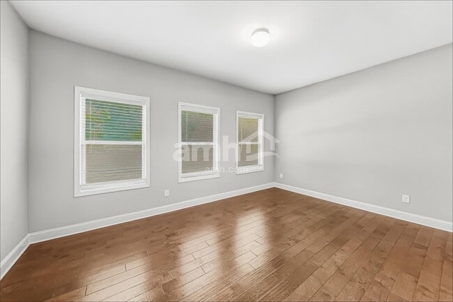 Building Photo - 1150 Victoria Walk Ln