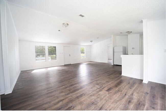 Foto del edificio - 3BR/2BA Renovated Mobile Home in Coleman