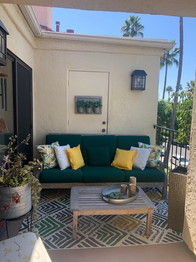 7357-calle-de-fuentes-unit-seapoint-carlsbad-ca-92009-condo-for