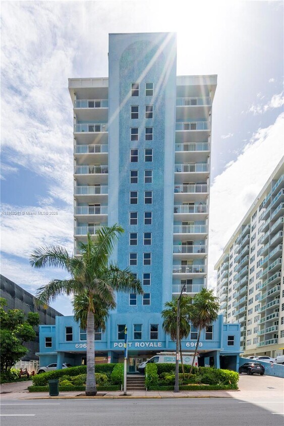 Foto principal - 6969 Collins Ave