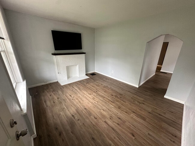 Foto del edificio - 6630 Bartmer Ave