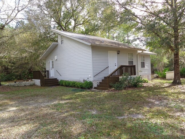 Building Photo - 3329 NE County Rd 234
