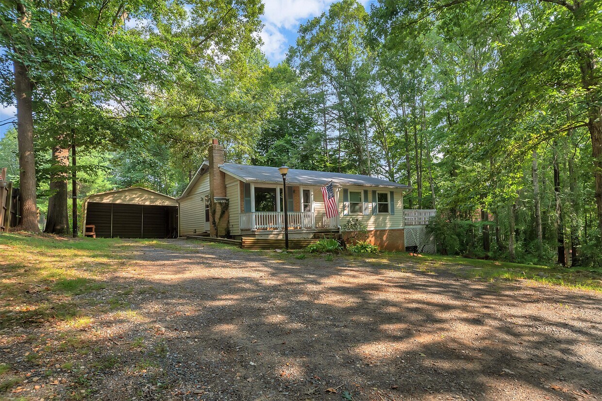 795 Holly Corner Rd, Fredericksburg, VA 22406 House Rental in