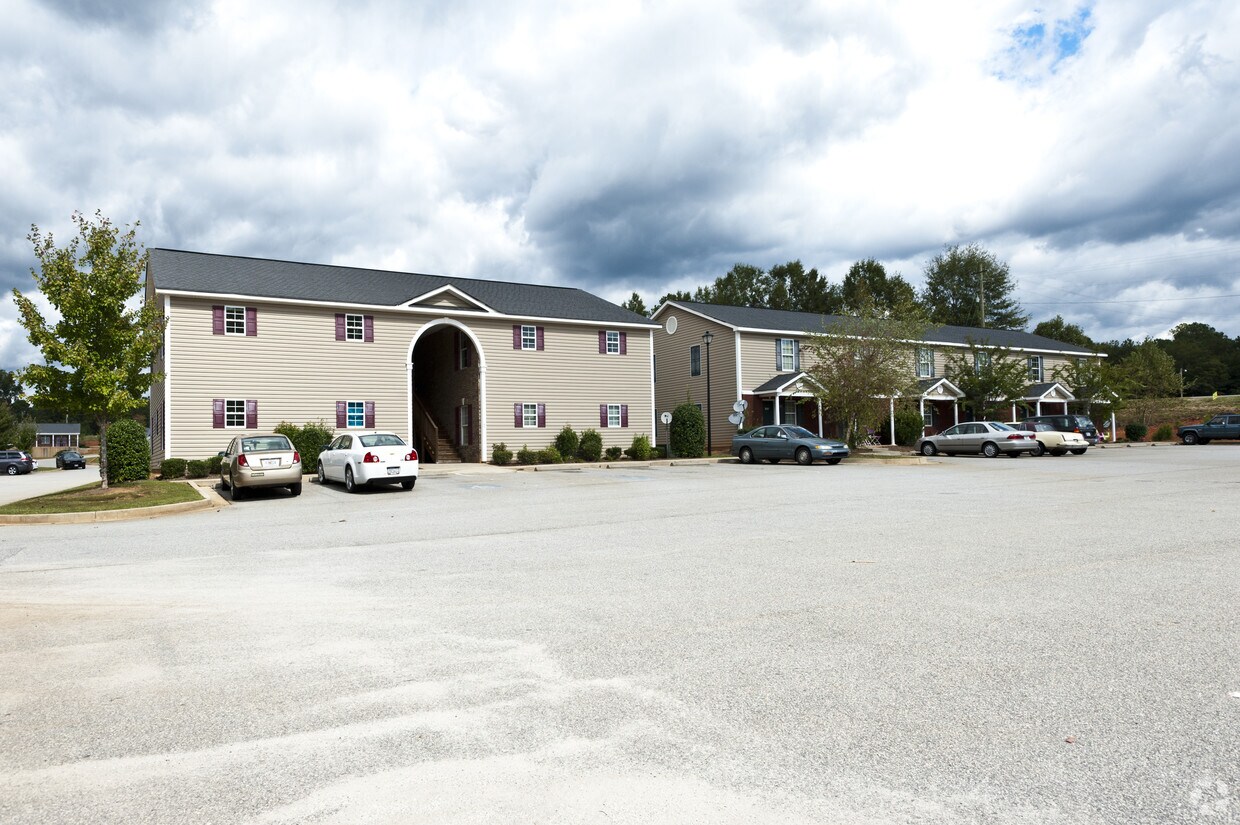 Foto principal - Spring Chase Apartments