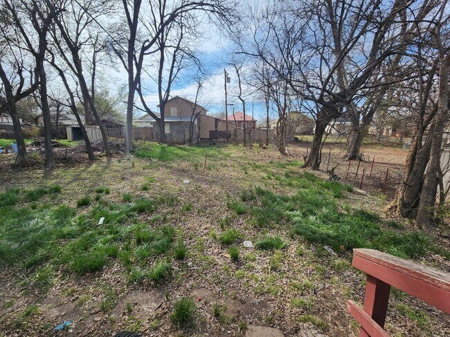 Foto del edificio - 2 bed 1 bath in Shawnee