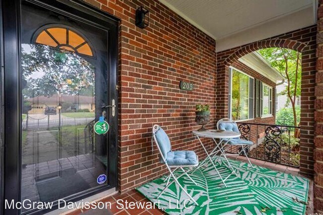 Building Photo - 4 br, 4 bath House - 205 Trivista Left St.