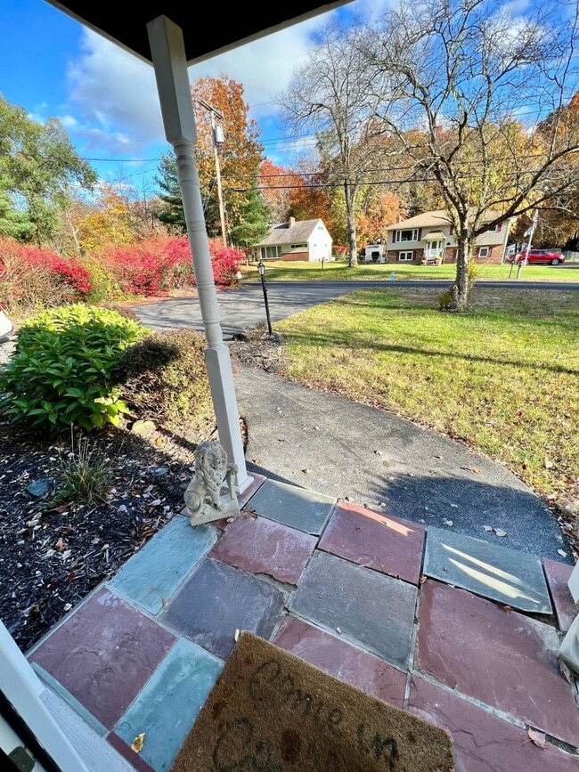 Foto del edificio - 3035 Lone Pine Rd