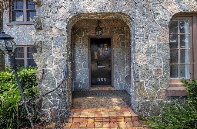 Foto del edificio - 955-955 39th Ave N