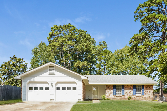 Primary Photo - Three Bedroom Gem