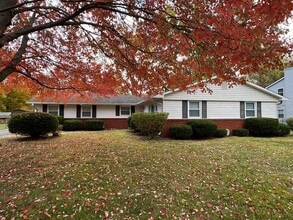 Building Photo - 8061 Lieber Rd