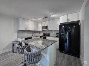Building Photo - 4121 NW 88th Ave
