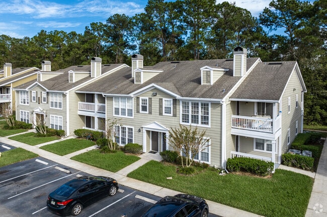 Building Photo - Welcome to Villas at St. Johns!