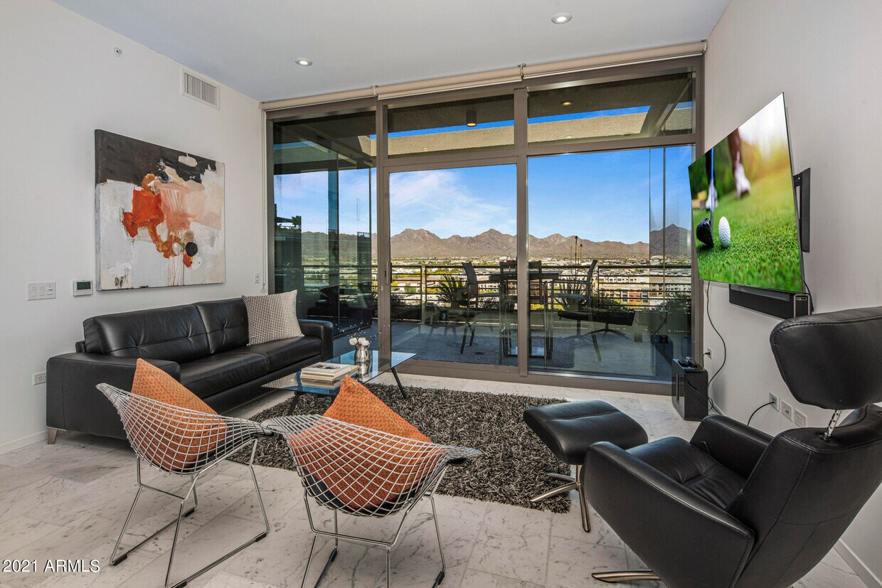 Foto principal - 7120 E Kierland Blvd