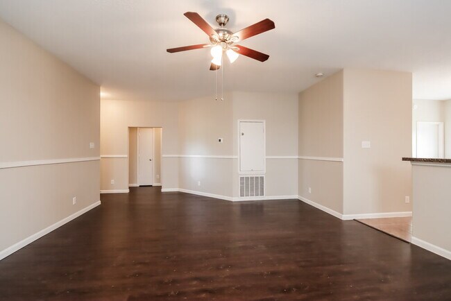 Foto del edificio - 7003 Orchid St