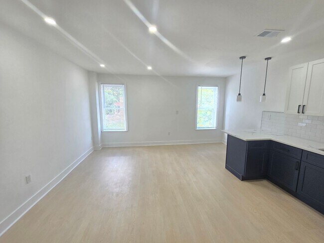 Foto del edificio - 1012 W Lanvale St