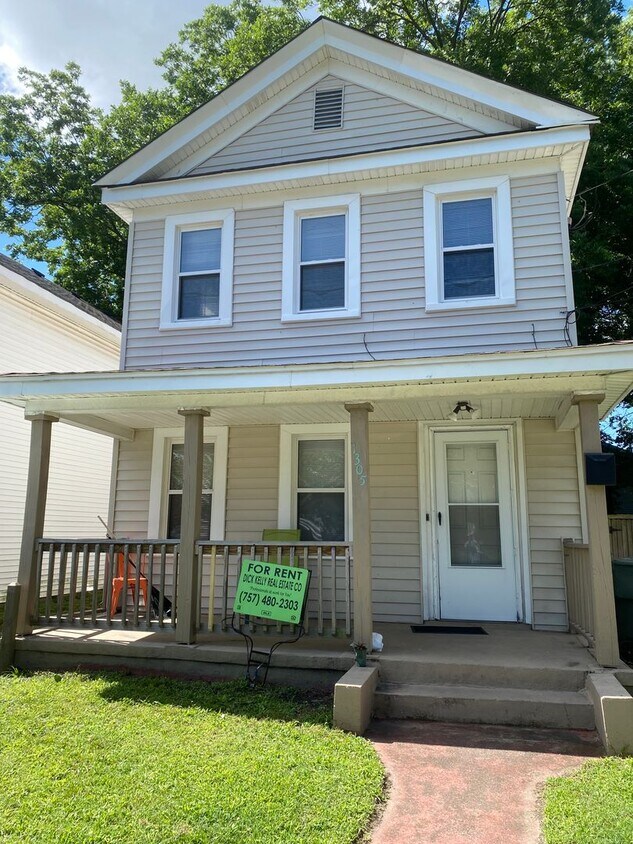 Foto principal - 3br, 2 bath 2 story house near ODU