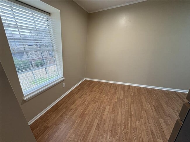 Photo - Rent Ready *** Cozy Condo in A Great Location***
