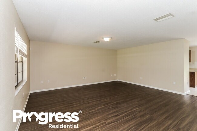 Foto del edificio - 3701 Red Oak Ct