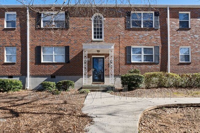 Foto del edificio - 501 Milledge Rd