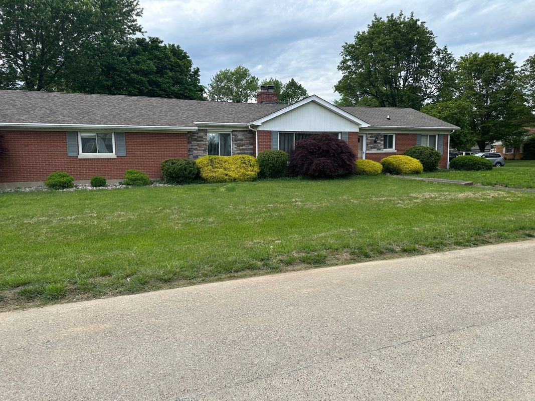 Primary Photo - 111 Lynnwood Dr
