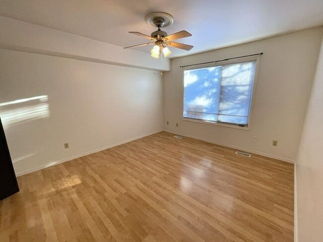 Building Photo - 7342 Huntsmen Cir