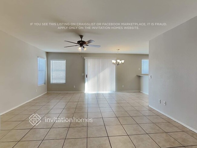 Foto del edificio - 12029 W Corrine Dr